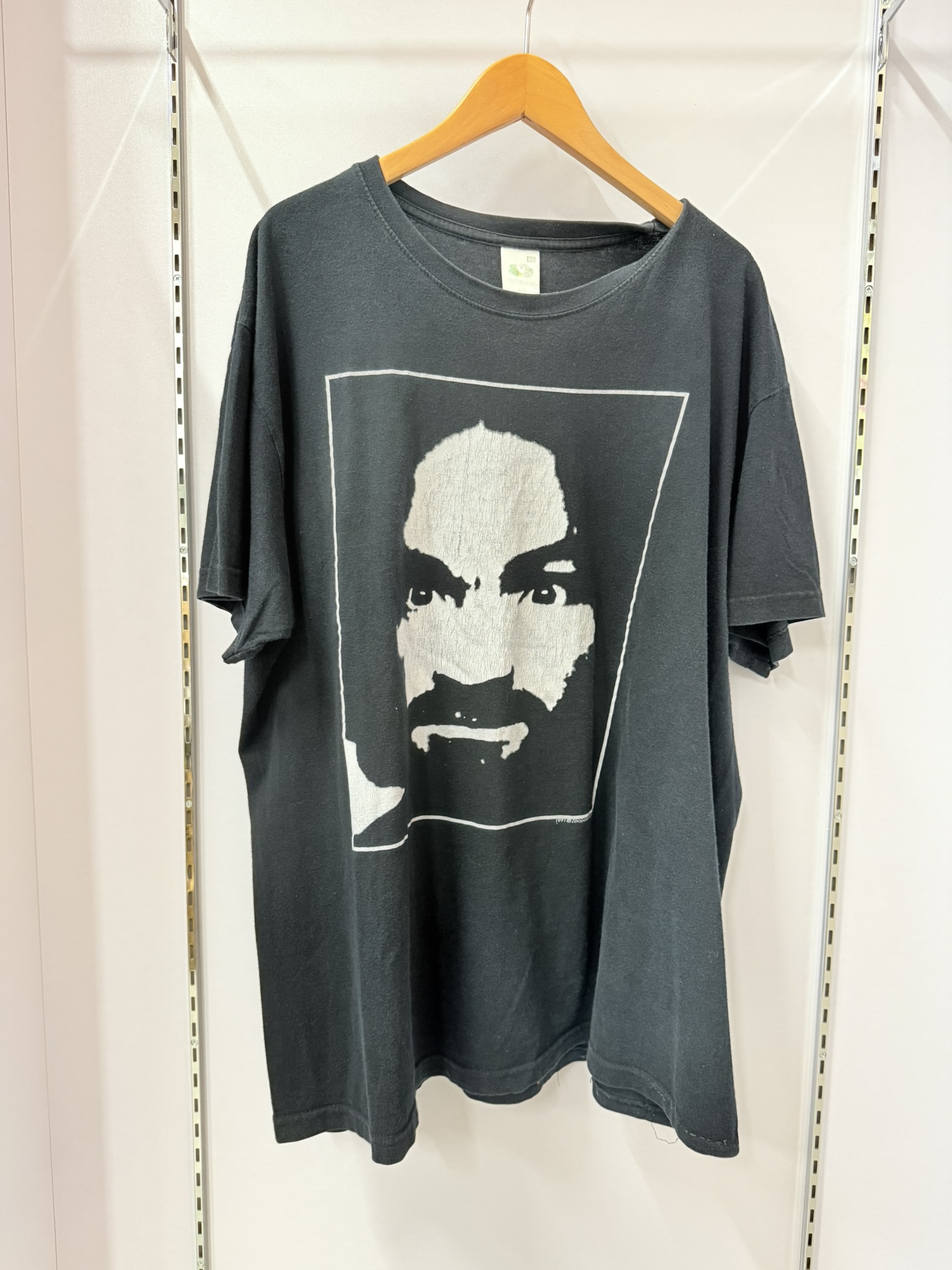 Charles Manson zooport riot gear T-shirt（フルーツタグ）