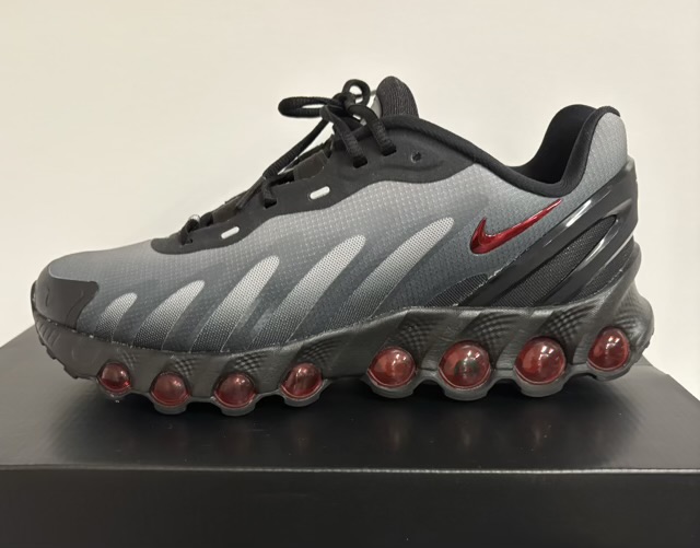 Nike Air Max DN8 "Black/Gym Red" 26.0cm（NIKE スニーカー）