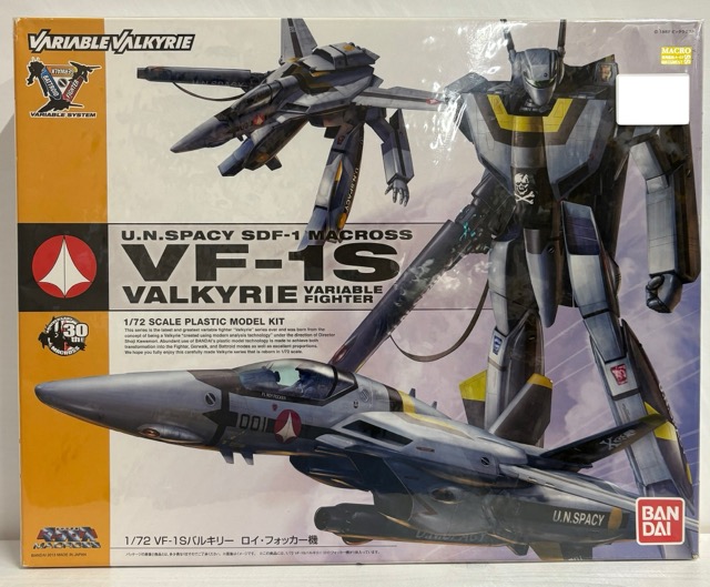 超時空要塞マクロス 1/72 VF-1S バルキリー ロイ・フォッカー機 プラモデル