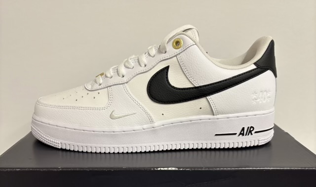 【未使用】Nike Air Force 1 Low '07 LV8 40th Anniversary "Black/White-Metallic Gold" 28.0cm（NIKE スニーカー）